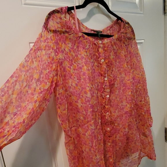 Clothes - Picture 2 of 4